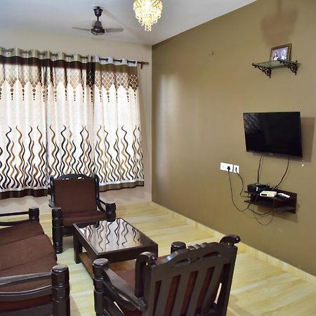 Fieldstone Lovely 2 Bhk Ac Apartment Talaulim 部屋 写真